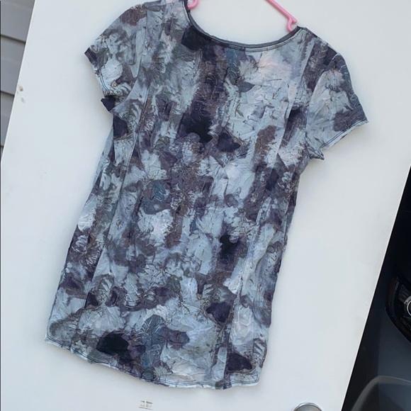 Vera Wang short sleeve top - Picture 2 of 7